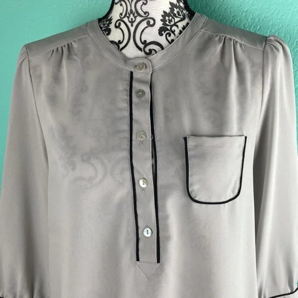 Daniel Rainn Two Toned Partial Button Down Lightweight Fashion Blouse Top M - Picture 3 of 8